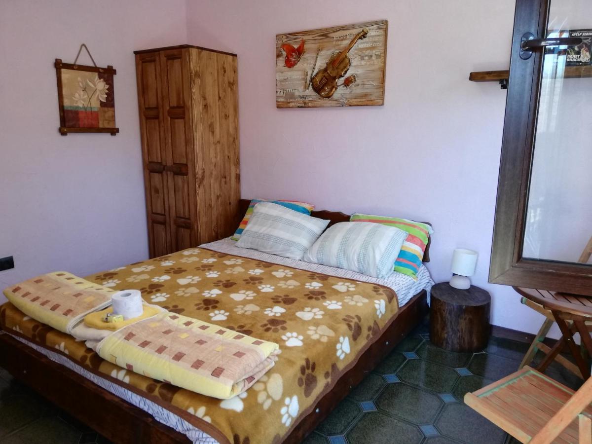 Guest House Fanny Sinemoretz Ngoại thất bức ảnh