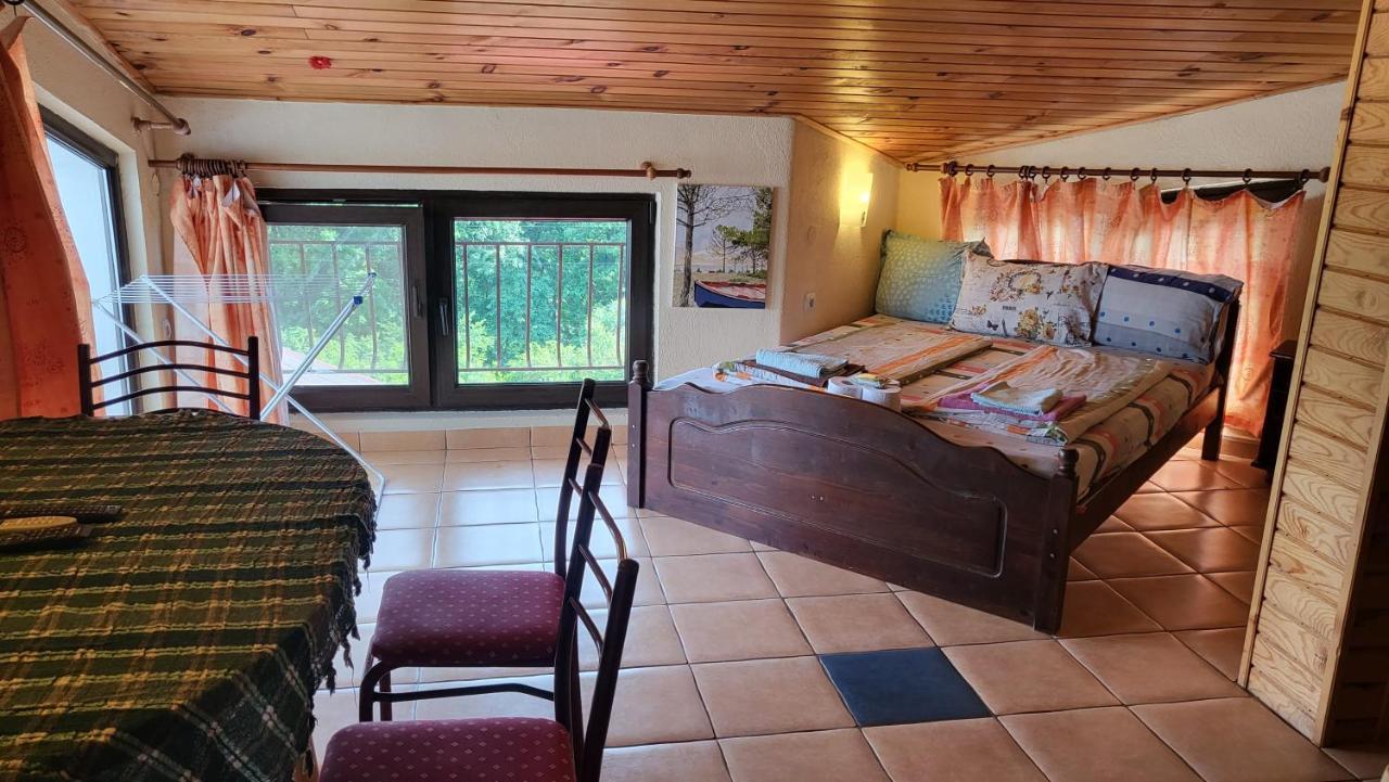 Guest House Fanny Sinemoretz Ngoại thất bức ảnh