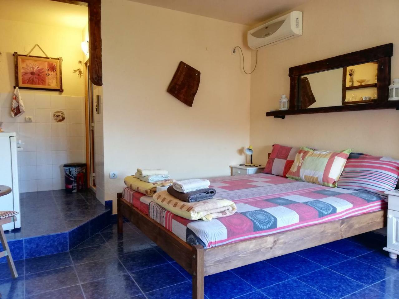 Guest House Fanny Sinemoretz Ngoại thất bức ảnh