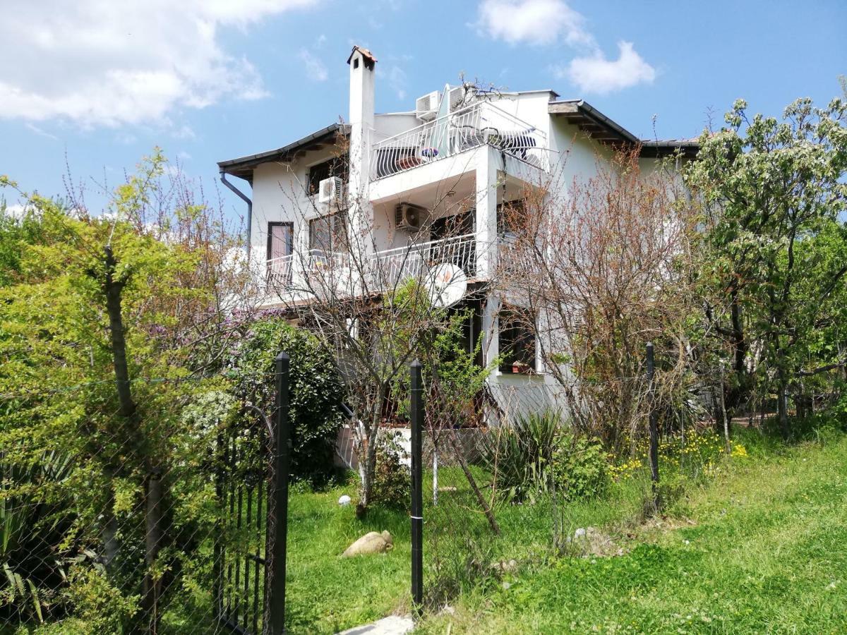 Guest House Fanny Sinemoretz Ngoại thất bức ảnh